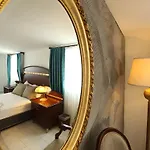 Hubble Bubble Apartahotel