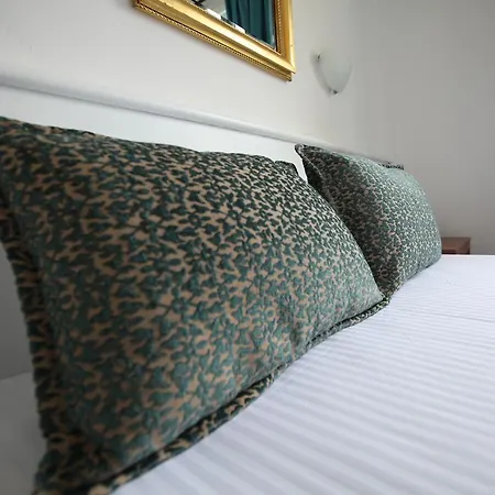 アパートホテル Hubble Bubble