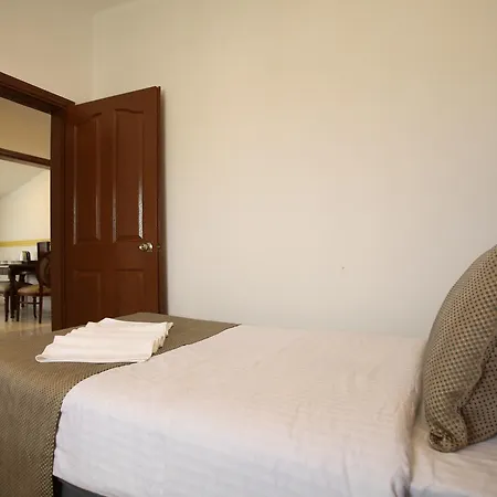 アパートホテル Hubble Bubble *