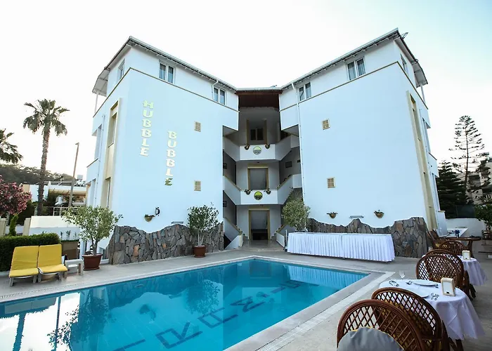 Hubble Bubble Aparthotel *