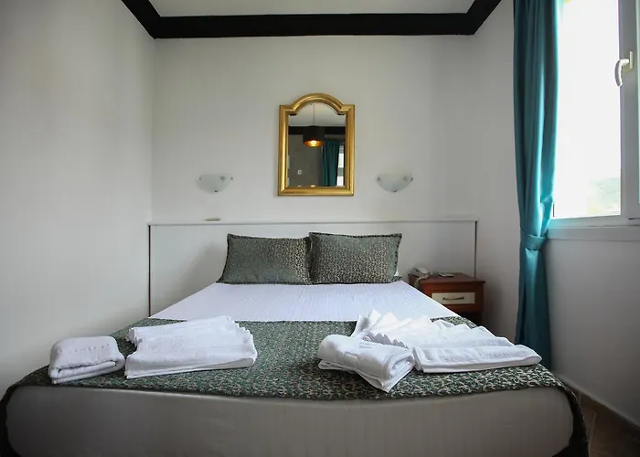 Hubble Bubble Aparthotel *